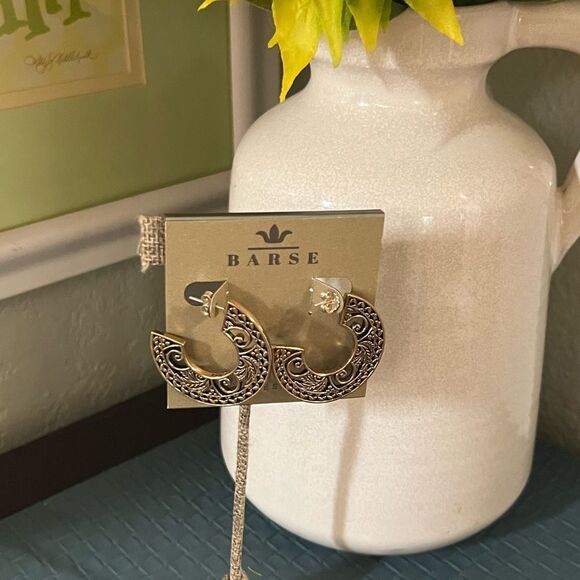 Studio Barse Jewelry - Studio Barse Elegant Gold Swirl Open Hoop. Earrings #BRER